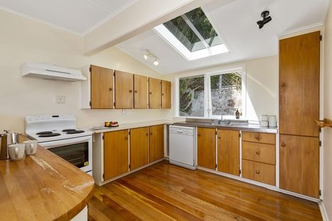 Photo of property in 51 Ferry Road, Days Bay, Lower Hutt, 5013