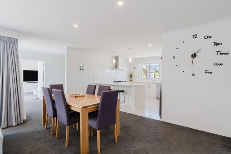 Photo of property in 43 Batten Drive, Flagstaff, Hamilton, 3210