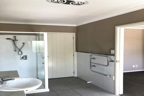 Photo of property in 4 Drumston Place, Flat Bush, Auckland, 2019