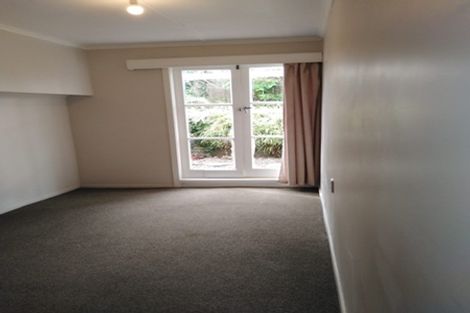 Photo of property in 76 Wade River Road, Stanmore Bay, Whangaparaoa, 0932