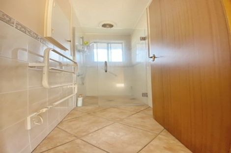 Photo of property in 67 Ravenwood Drive, Forrest Hill, Auckland, 0620