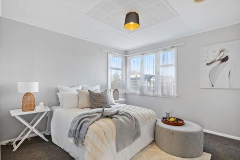 Photo of property in 50 Wyndham Street, Carterton, 5713