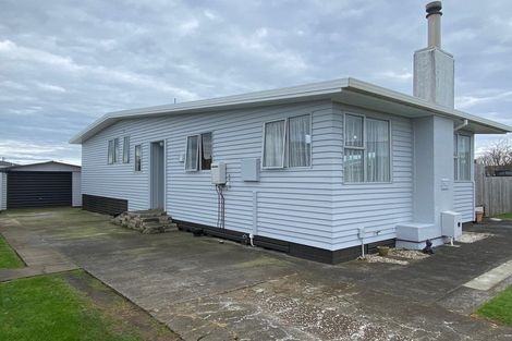 Photo of property in 8 Clifton Drive, Waitara, 4320