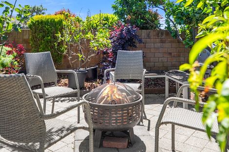 Photo of property in 120 Doncaster Drive, Papamoa Beach, Papamoa, 3118