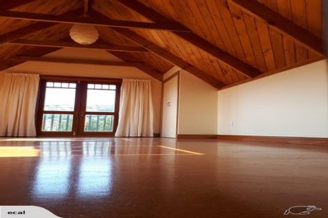 Photo of property in 229 Cannon Hill Crescent, Mount Pleasant, Christchurch, 8081