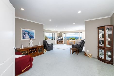 Photo of property in 2 Hikanui Place, Havelock North, 4130