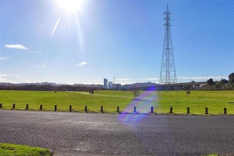 Photo of property in 12 Waterfront Road, Mangere Bridge, Auckland, 2022