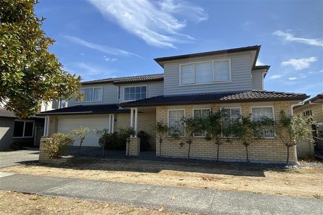 Photo of property in 72 Baverstock Road, Flat Bush, Auckland, 2016