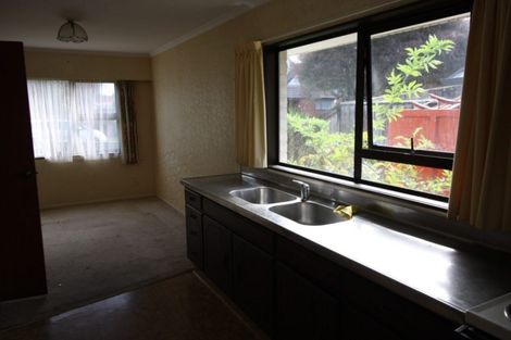 Photo of property in 2 Caroline Crescent, Highbury, Palmerston North, 4412