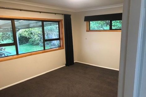 Photo of property in 33 Commissariat Road, Mount Wellington, Auckland, 1060