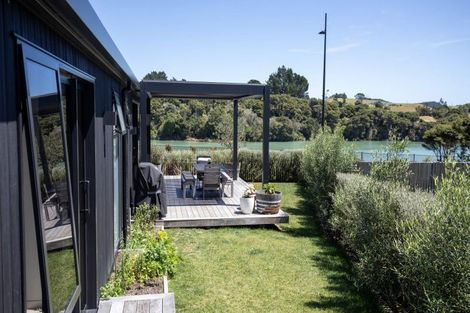 Photo of property in 13 Rangitahi Road, Raglan, 3225