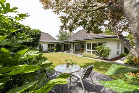 Photo of property in 28 Rutherglen Avenue, Ilam, Christchurch, 8041