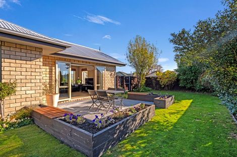 Photo of property in 16 Heathridge Place, Lincoln, 7608