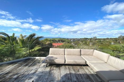 Photo of property in 76a Wade River Road, Stanmore Bay, Whangaparaoa, 0932