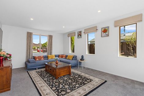 Photo of property in 75a Farquhars Road, Redwood, Christchurch, 8051