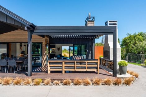 Photo of property in 40 Lacebark Drive, Kinloch, Taupo, 3377