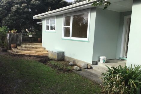 Photo of property in 10 Hohiria Street, Waikanae Beach, Waikanae, 5036