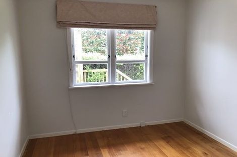 Photo of property in 4 La Trobe Street, Pakuranga Heights, Auckland, 2010