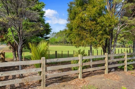 Photo of property in 37 Sunnyside Road, Coatesville, 0793