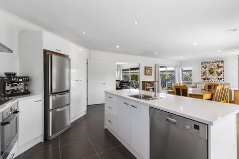 Photo of property in 30 Sumner Terrace, Aotea, Porirua, 5024