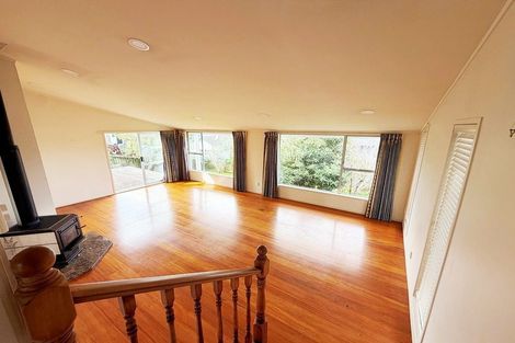 Photo of property in 77 Coronation Road, Hillcrest, Auckland, 0627