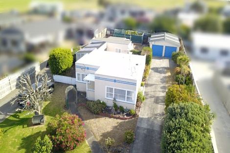 Photo of property in 16 Seabury Avenue, Foxton Beach, Foxton, 4815