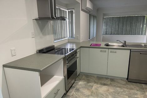 Photo of property in 25 Shelly Beach Parade, Cockle Bay, Auckland, 2014