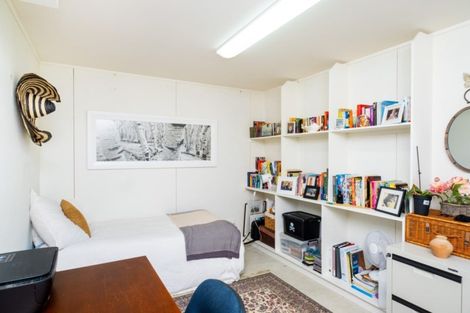 Photo of property in 5 Raven Grove, Havelock North, 4130