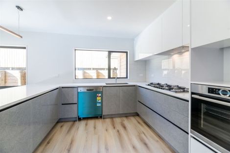 Photo of property in 13 Shibata Rise, Ranui, Auckland, 0612