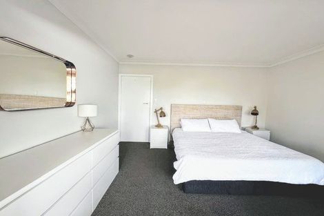 Photo of property in 2/11 Sanders Avenue, Takapuna, Auckland, 0622