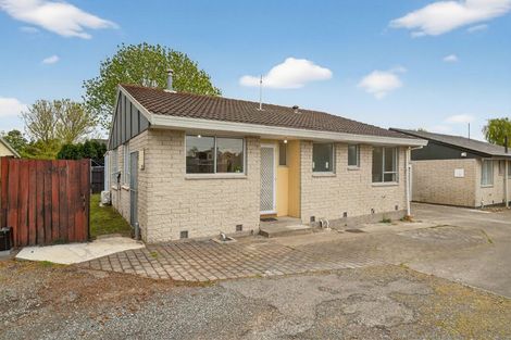 Photo of property in 1/72a Cuffs Road, Wainoni, Christchurch, 8061