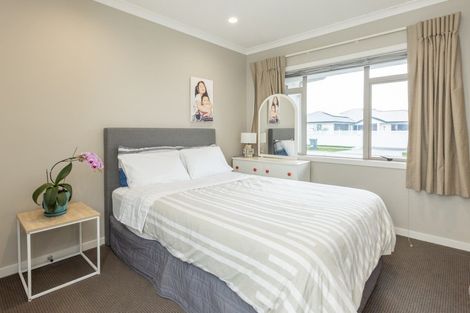 Photo of property in 18 Pania Place, Poraiti, Napier, 4112