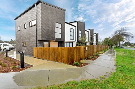 Photo of property in 125d Woodglen Road, Glen Eden, Auckland, 0602