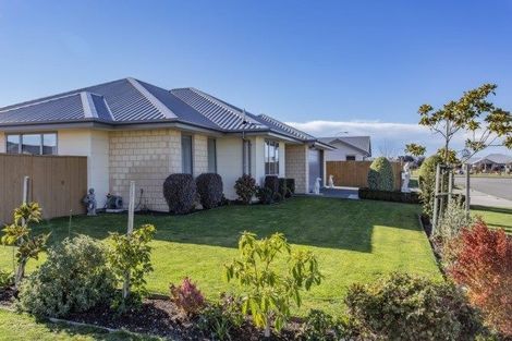 Photo of property in 38 Cassino Street, Rangiora, 7400