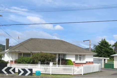 Photo of property in 99a Miro Street, Trentham, Upper Hutt, 5018