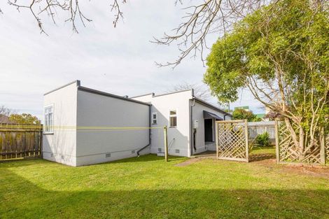 Photo of property in 15 Kauri Street, Roslyn, Palmerston North, 4414