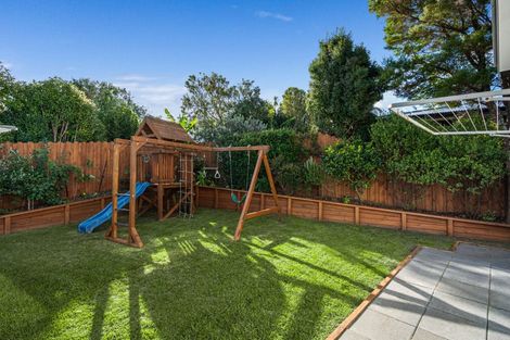 Photo of property in 15 Rosario Crescent, Red Beach, 0932