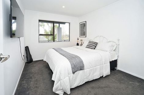 Photo of property in 10b Burn-murdoch Street, St Andrews, Hamilton, 3200