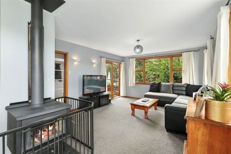 Photo of property in 16 Adams Place, Woolston, Christchurch, 8023