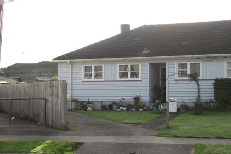 Photo of property in 9-10 Hodgins Grove, Naenae, Lower Hutt, 5011
