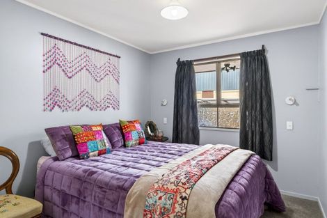 Photo of property in 2 Magnolia Street, Outer Kaiti, Gisborne, 4010