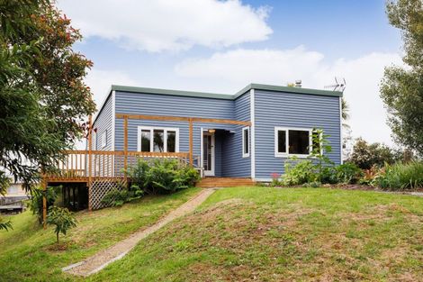 Photo of property in 2a Reeve Street, Foxton, 4814