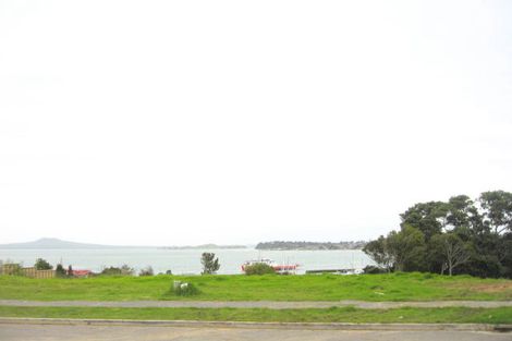 Photo of property in 60 Compass Way, Half Moon Bay, Auckland, 2012