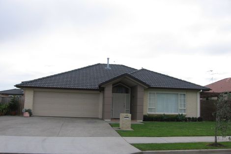 Photo of property in 19 Baltersan Drive, Flat Bush, Auckland, 2016