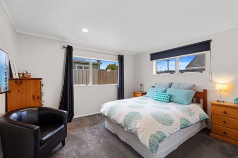 Photo of property in 496b Devonport Road, Tauranga South, Tauranga, 3112
