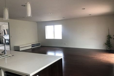 Photo of property in 14 Hilton Close, Fairview Heights, Auckland, 0632