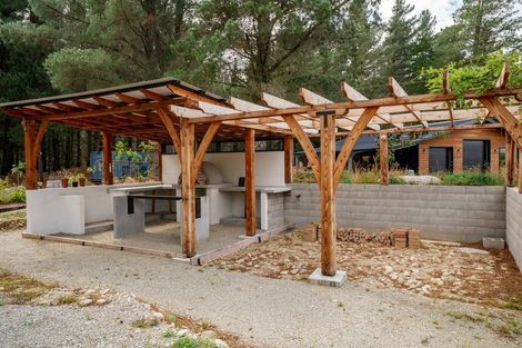 Photo of property in 411a Maori Point Road, Tarras, Cromwell, 9383