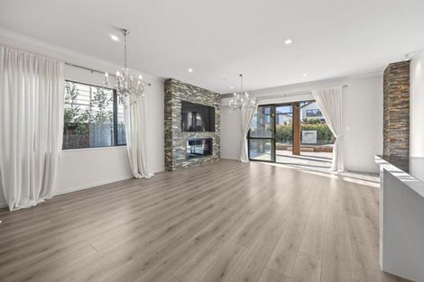 Photo of property in 16 Lime Hill Rise, Flat Bush, Auckland, 2019