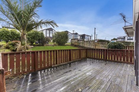 Photo of property in 2 Johnston Road, Mount Wellington, Auckland, 1060