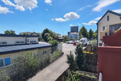 Photo of property in Lakeview Terrace, 20/14 Ambrico Place, New Lynn, Auckland, 0600